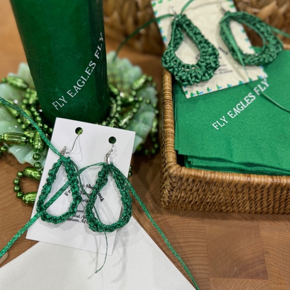 Fly Eagles Fly hand crafted earrings - Picture 7 of 13